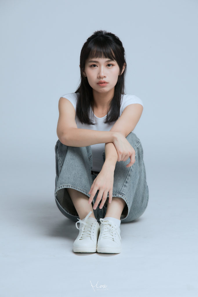 李心雅 XinYa