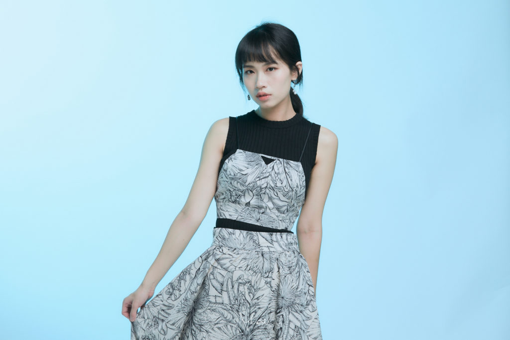 李心雅 XinYa