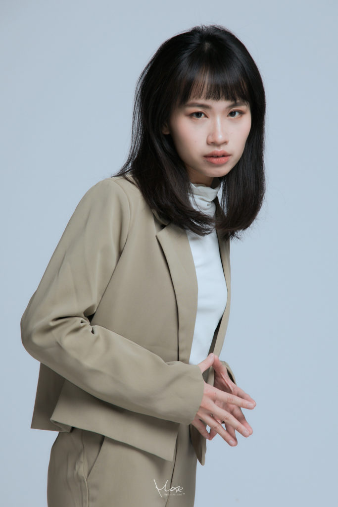李心雅 XinYa